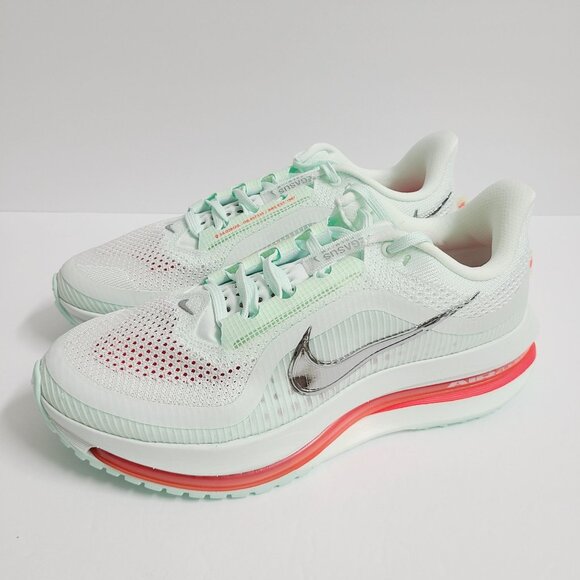 NEW Nike Pegasus Premium Shoes HQ2592-301 Size 8.5 Barely Green B Grade main image 7